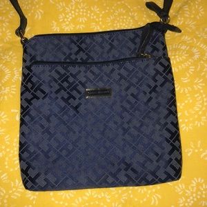 Tommy Hilfiger shoulder purse